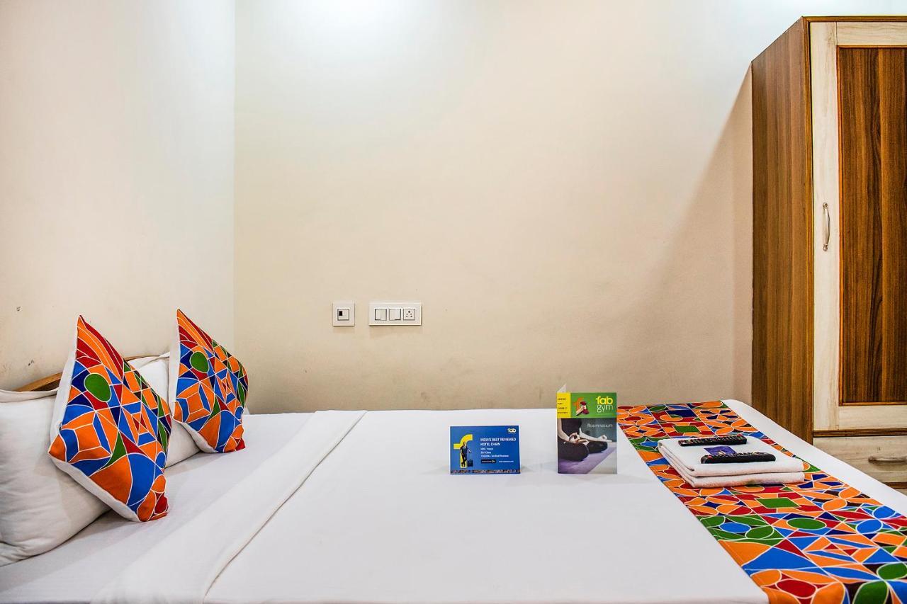 Отель Fabexpress Sri Lakshmi Deluxe Sivarampalli Хайдарабад Экстерьер фото