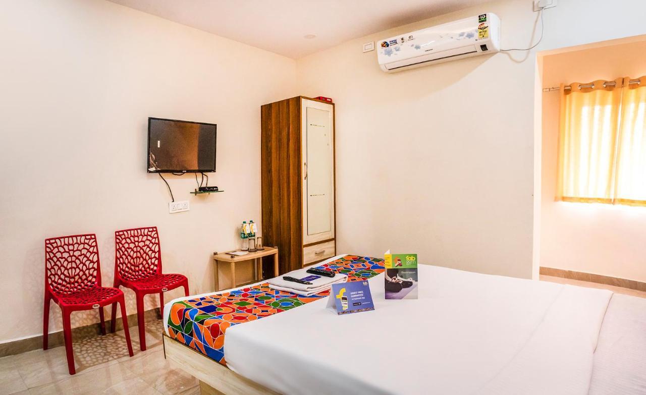 Отель Fabexpress Sri Lakshmi Deluxe Sivarampalli Хайдарабад Экстерьер фото