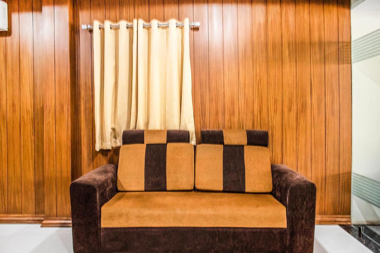 Отель Fabexpress Sri Lakshmi Deluxe Sivarampalli Хайдарабад Экстерьер фото